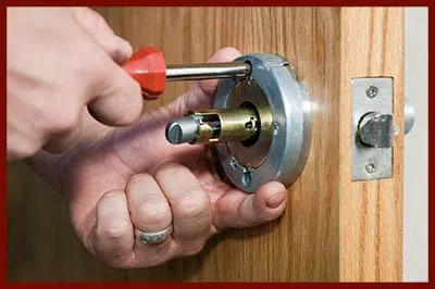 Locksmith Lock Store Lake Elmo, MN 651-318-0288 - 10-residential-lockouts